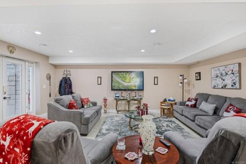 1781 Thurber Rd, Comox, BC 