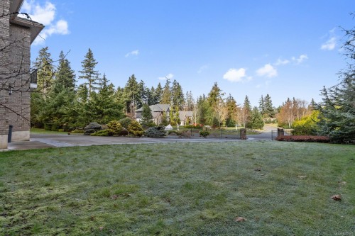 1781 Thurber Rd, Comox, BC 