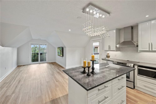 4937 Eagle View Lane, Saanich, BC 