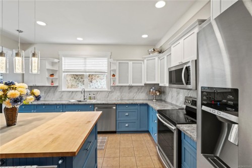 4937 Eagle View Lane, Saanich, BC 