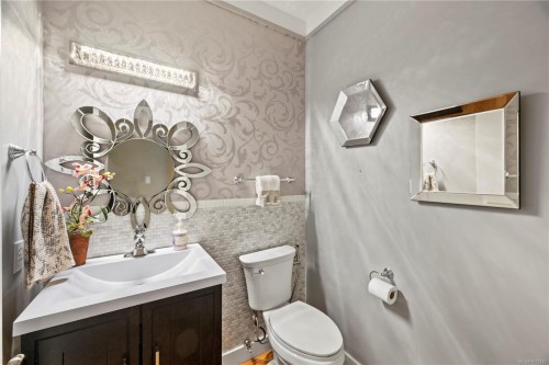 4937 Eagle View Lane, Saanich, BC 