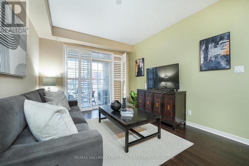 70 Lovegrove Lane, Ajax, ON - Indoor Photo Showing Living Room