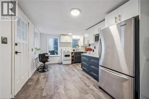 20 Bergey Street, Cambridge, ON - Indoor Photo Showing Kitchen