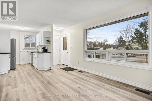 42606 Johnathon Street, Central Elgin (Union), ON - Indoor Photo Showing Kitchen