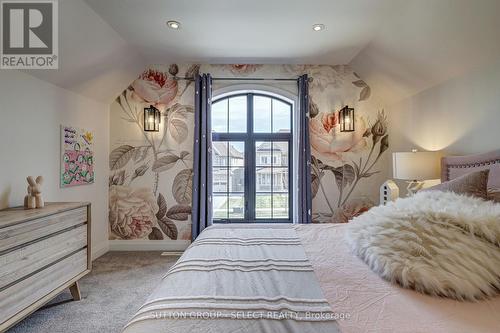 2397 Meadowlands Way, London North (North R), ON - Indoor Photo Showing Bedroom