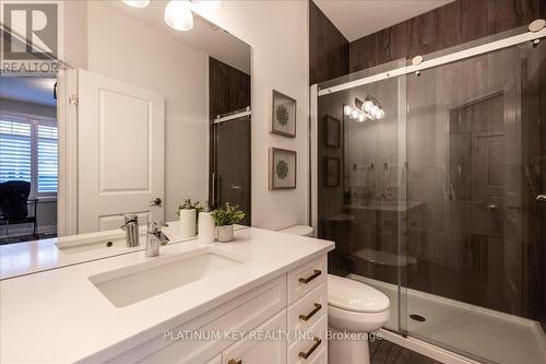 88 Collins Way, Strathroy-Caradoc (Se), ON - Indoor Photo Showing Bathroom