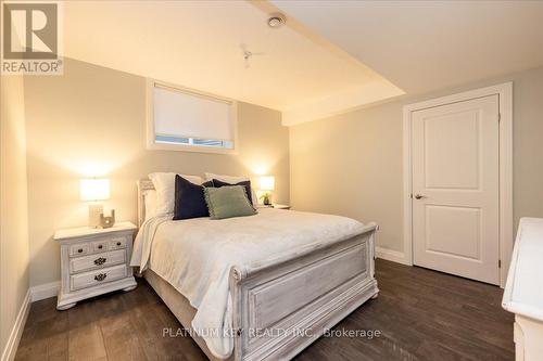 88 Collins Way, Strathroy-Caradoc (Se), ON - Indoor Photo Showing Bedroom