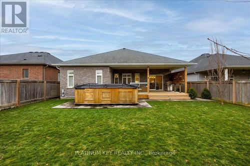 88 Collins Way, Strathroy-Caradoc (Se), ON - Outdoor With Deck Patio Veranda