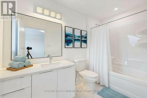 236 Greene Street, South Huron (Exeter), ON - Indoor Photo Showing Bathroom