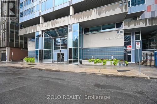160 George Street - front entrance. - 1101 - 160 George Street, Ottawa, ON - Outdoor With Balcony