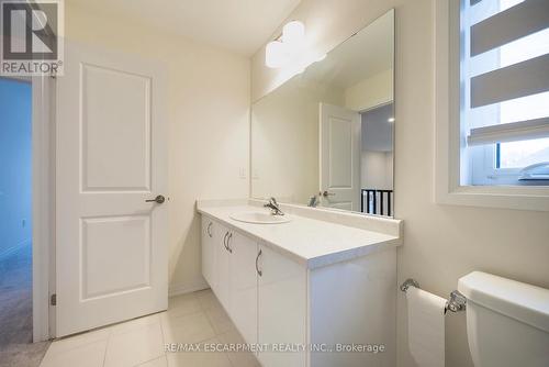 9 Tarrison Street, Brantford, ON - Indoor Photo Showing Bathroom