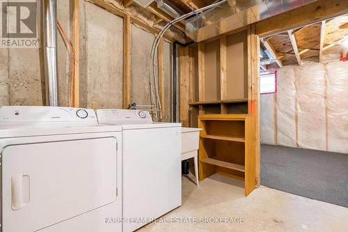 37 Southwoods Crescent, Barrie, ON - Indoor Photo Showing Laundry Room