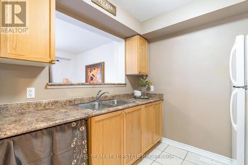 37 Southwoods Crescent, Barrie, ON - Indoor Photo Showing Kitchen With Double Sink