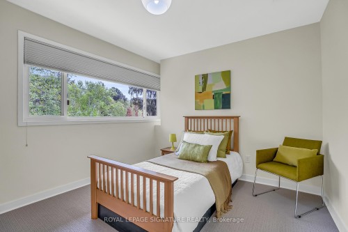 8 Silverdale Crescent, Toronto, ON - Indoor Photo Showing Bedroom