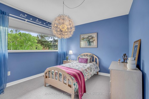 8 Silverdale Crescent, Toronto, ON - Indoor Photo Showing Bedroom