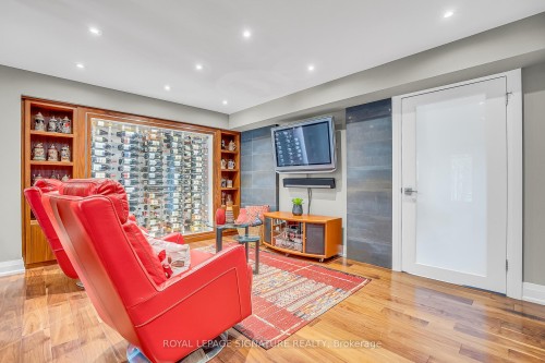 8 Silverdale Crescent, Toronto, ON - Indoor