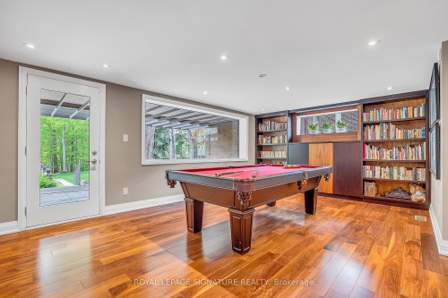 8 Silverdale Crescent, Toronto, ON - Indoor Photo Showing Other Room