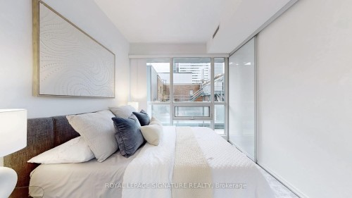 2608-70 Temperance Street, Toronto, ON - Indoor Photo Showing Bedroom
