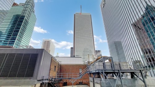 2608-70 Temperance Street, Toronto, ON - Outdoor