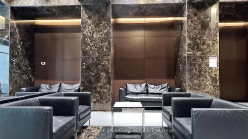 2608-70 Temperance Street, Toronto, ON - Indoor