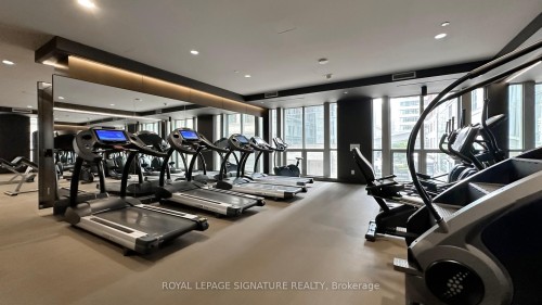 2608-70 Temperance Street, Toronto, ON - Indoor Photo Showing Gym Room