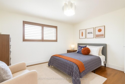 105 Catalina Drive, Toronto, ON - Indoor Photo Showing Bedroom