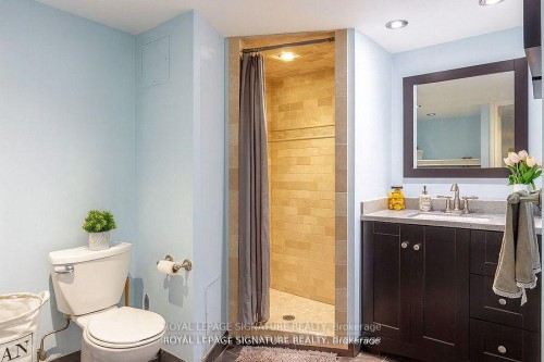 105 Catalina Drive, Toronto, ON - Indoor Photo Showing Bathroom