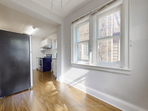 68 Castlewood Road, Toronto, ON - Indoor Photo Showing Other Room