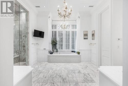 1470 Mississauga Road, Mississauga, ON - Indoor Photo Showing Bathroom