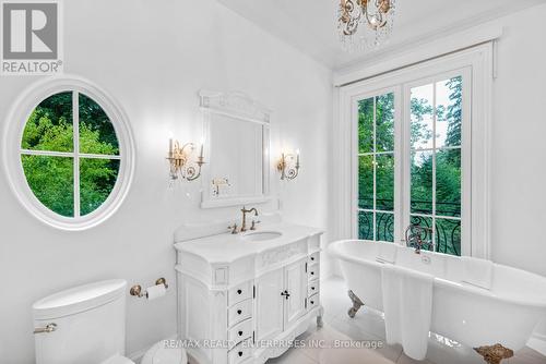 1470 Mississauga Road, Mississauga, ON - Indoor Photo Showing Bathroom