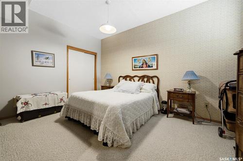 250 Prospect Crescent, Lumsden, SK - Indoor Photo Showing Bedroom