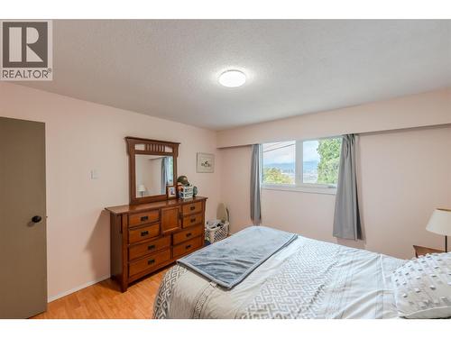 1418 Fairview Road, Oliver, BC - Indoor Photo Showing Bedroom