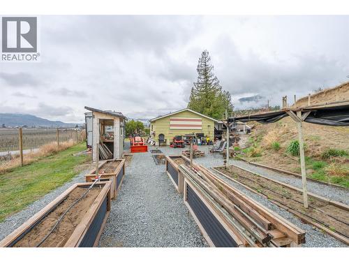 1418 Fairview Road, Oliver, BC - Outdoor