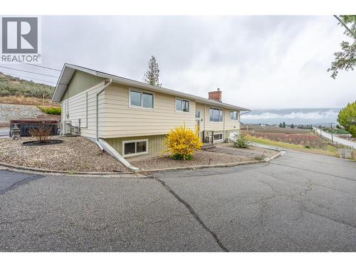 1418 Fairview Road, Oliver, BC - Outdoor