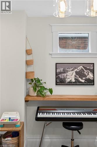 Detailed view - 248 London Street S, Hamilton, ON - Indoor Photo Showing Other Room