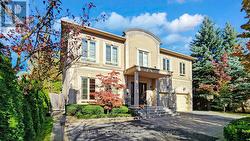 164 OWEN BOULEVARD  Toronto, ON M2P 1G7