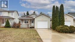 658 STEWART DRIVE Kincardine, ON N2Z 3B4