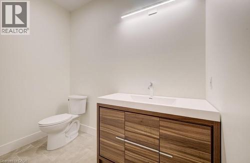 19 Downey Street Unit# 2, Kitchener, ON - Indoor Photo Showing Bathroom