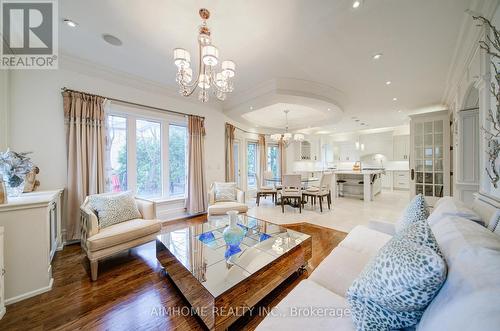 38 Pheasant Road, Toronto, ON - Indoor Photo Showing Living Room