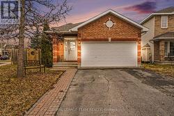 689 VERMILLION DRIVE Ottawa, ON K1V 1W2