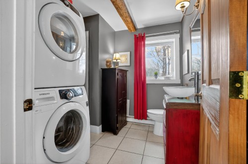 Salle de bains - 1309 Route 139 N., Sutton, QC - Indoor Photo Showing Laundry Room