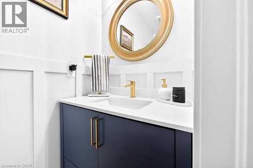 7 Etherington Crescent, Binbrook, ON - Indoor Photo Showing Bathroom