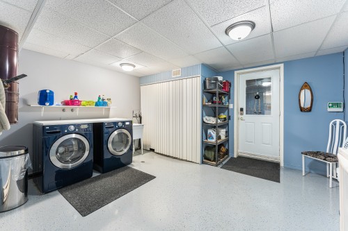 Salle de lavage - 2049 Rue Pierre-Hamel, Magog, QC - Indoor Photo Showing Laundry Room