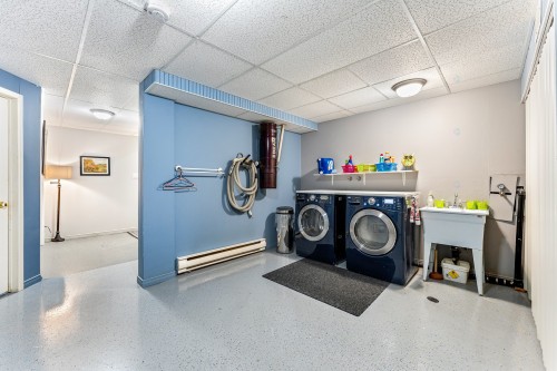 Salle de lavage - 2049 Rue Pierre-Hamel, Magog, QC - Indoor Photo Showing Laundry Room