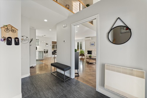 Hall d'entrée/Vestibule - 2049 Rue Pierre-Hamel, Magog, QC - Indoor Photo Showing Other Room