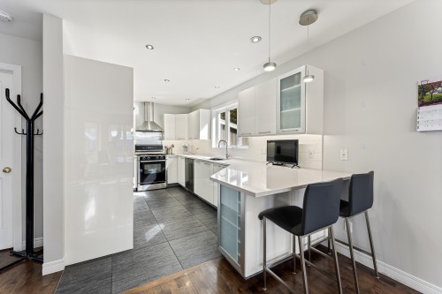 Cuisine - 2049 Rue Pierre-Hamel, Magog, QC - Indoor Photo Showing Kitchen With Upgraded Kitchen