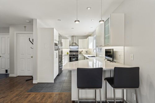 Cuisine - 2049 Rue Pierre-Hamel, Magog, QC - Indoor Photo Showing Kitchen With Upgraded Kitchen