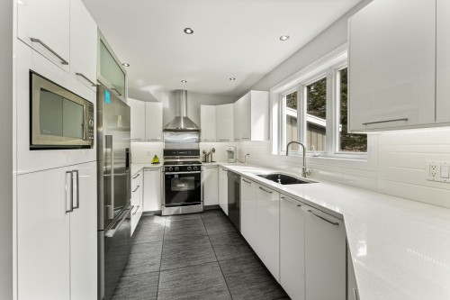 Cuisine - 2049 Rue Pierre-Hamel, Magog, QC - Indoor Photo Showing Kitchen With Upgraded Kitchen