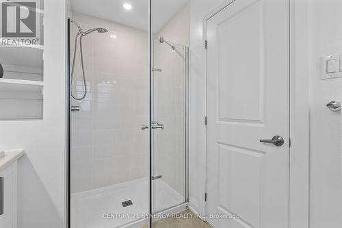 463 Fernside Street, Ottawa, ON - Indoor Photo Showing Bathroom