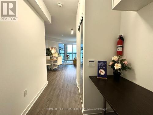 813 - 85 Oneida Crescent, Richmond Hill, ON - Indoor Photo Showing Other Room